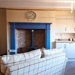 The Annex, Stunning Abbey Views Across The Fields ويتبي