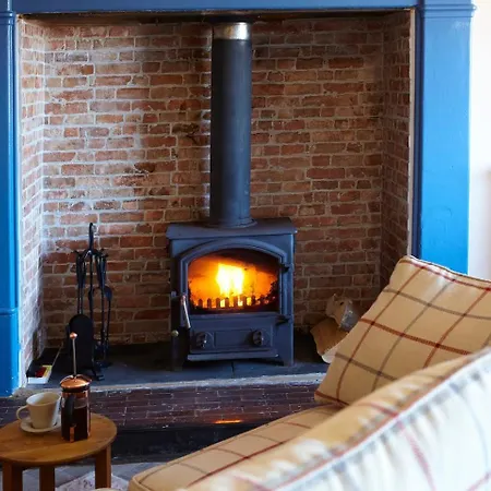 Holiday home The Annex, Stunning Abbey Views Across The Fields Whitby