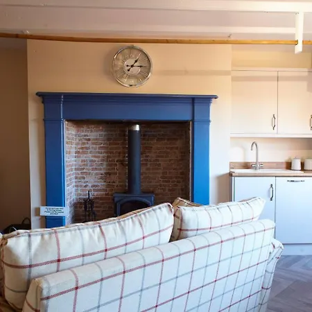 The Annex, Stunning Abbey Views Across The Fields Whitby